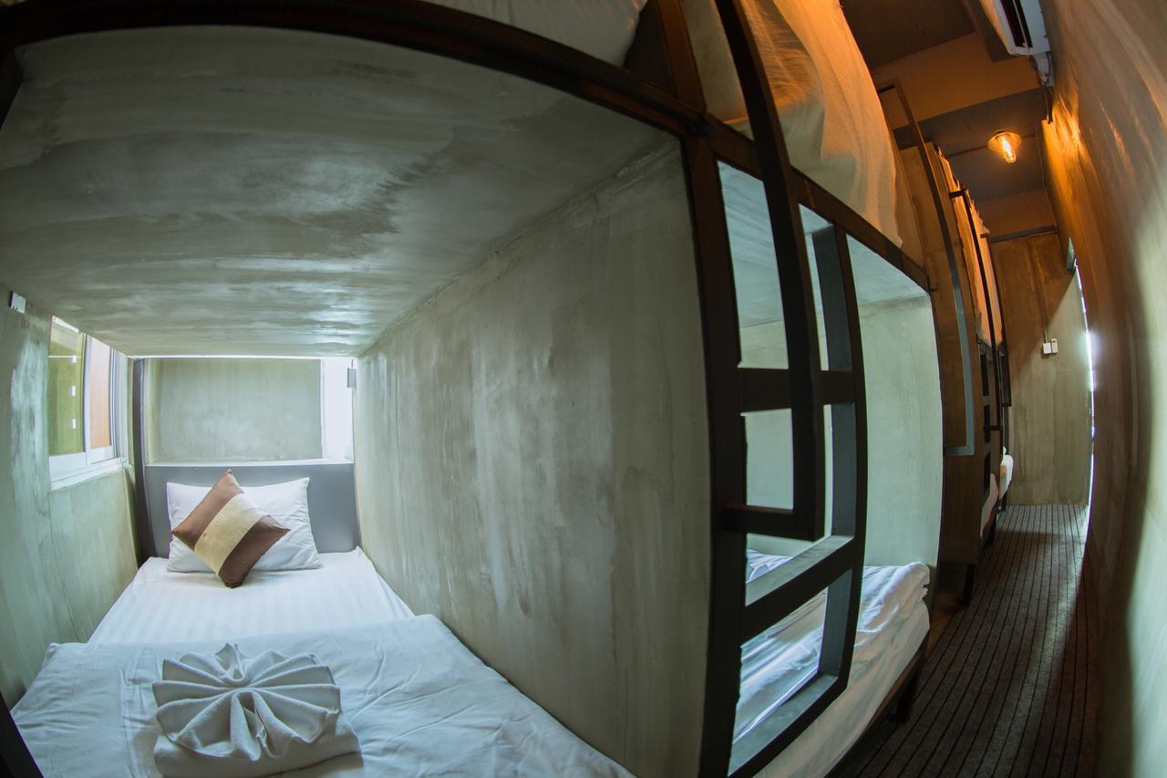 The Lodge Yangon Hostel Exteriör bild